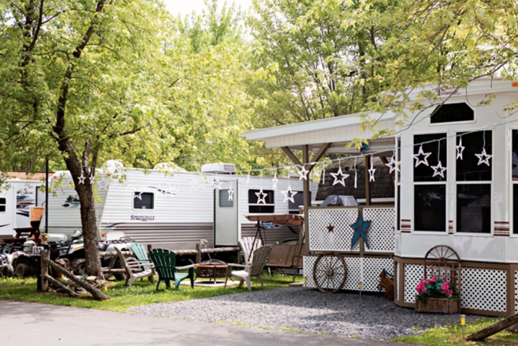 Paradis de la Petite Montagne Parks and Campground Owners